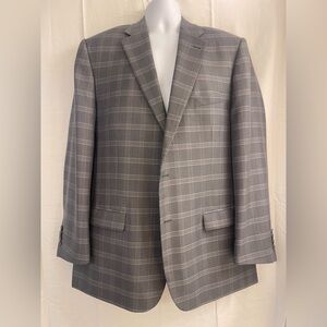 Classic Gray Checkered Men's Blazer